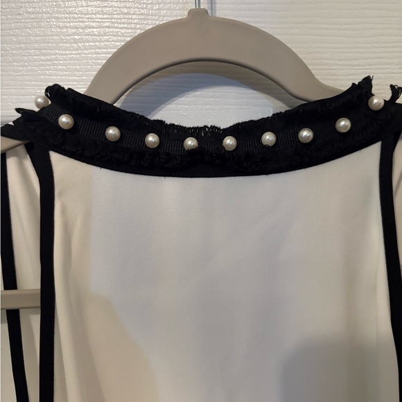 White Sleeveless Top with Black Tie Accent - Picture 6 of 6